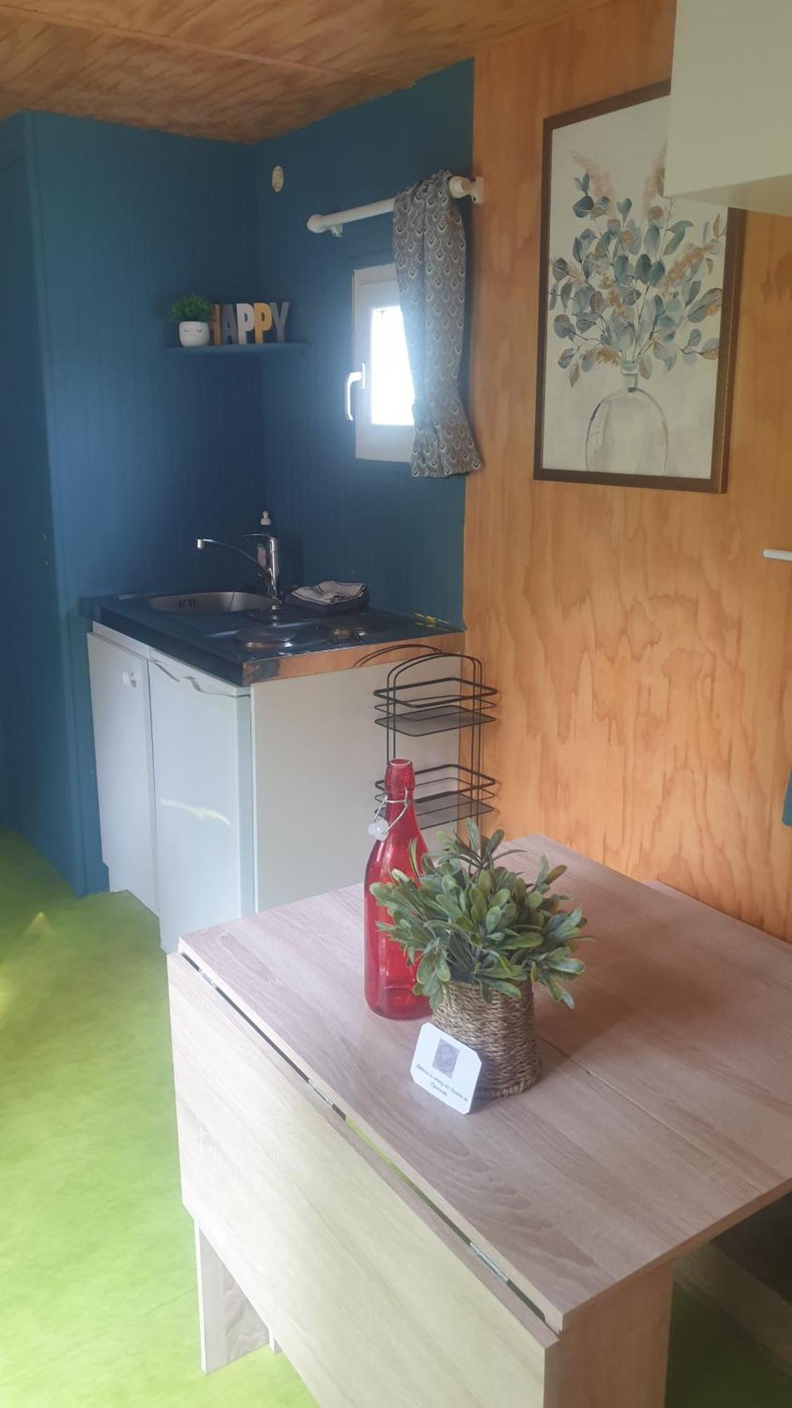 Logement Insolite Au Coeur De L'Auvergne Rochefort-Montagne Exterior photo